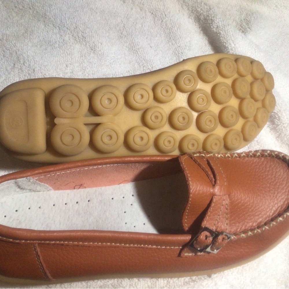 Shoes - Picture 3 of 3